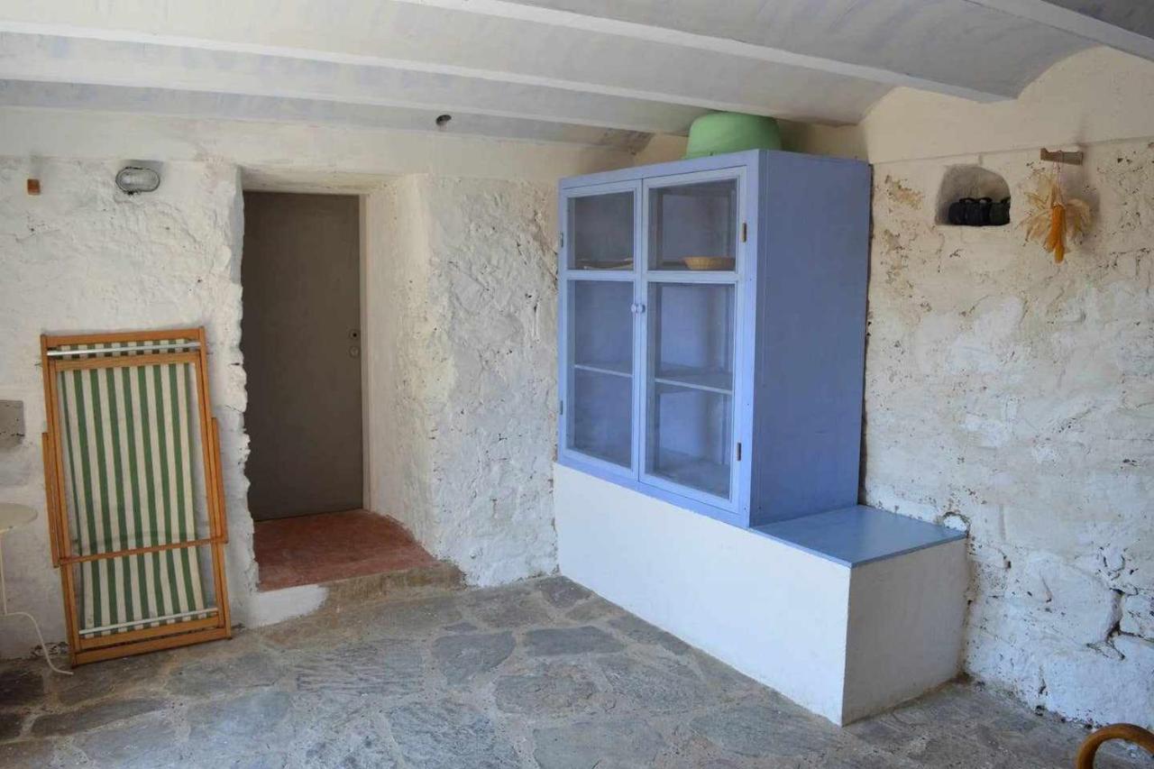 Rectoria De Castellar Villa La Vall de Bianya Exterior photo